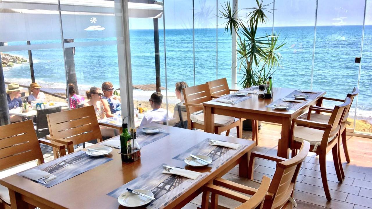 Sitio de Calahonda Mi Capricho 170 Beachfront Apartment מראה חיצוני תמונה