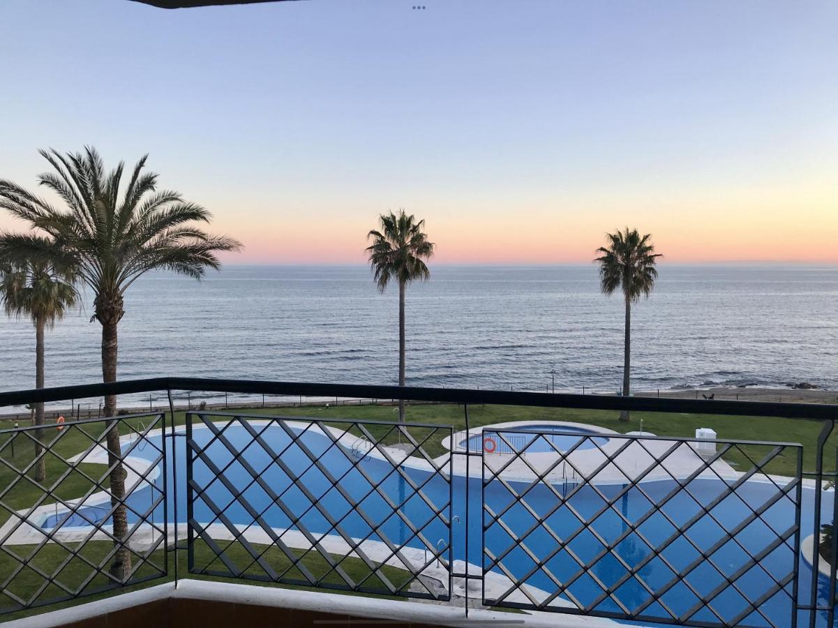 Sitio de Calahonda Mi Capricho 170 Beachfront Apartment מראה חיצוני תמונה