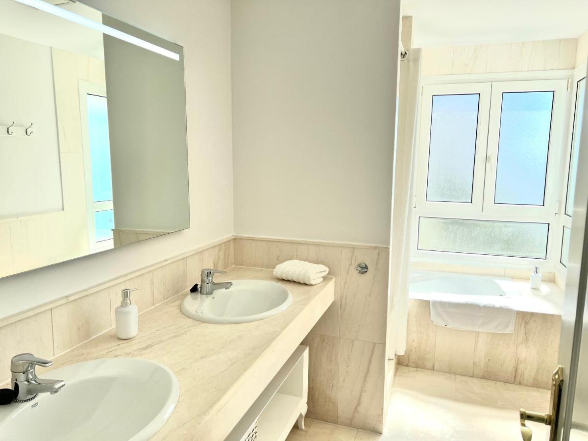 Sitio de Calahonda Mi Capricho 170 Beachfront Apartment מראה חיצוני תמונה