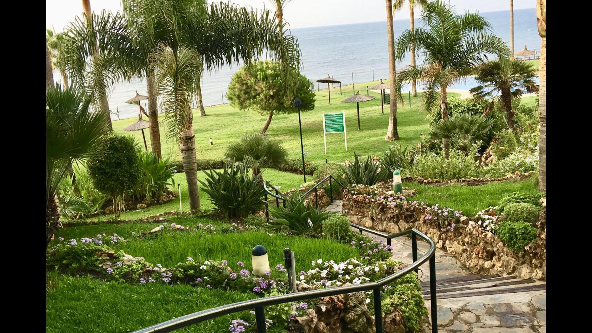 Sitio de Calahonda Mi Capricho 170 Beachfront Apartment מראה חיצוני תמונה